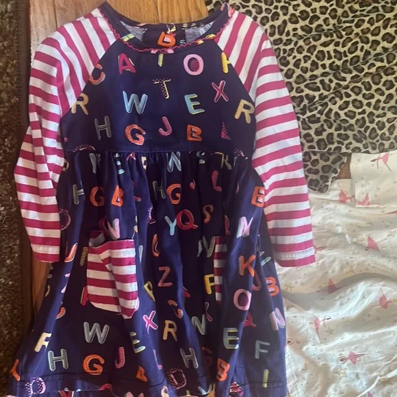 Set of 3 Little Girl’s Dresses! 2 Brand New Old Navy Dresses-and Goodlad Dress - Picture 4 of 7